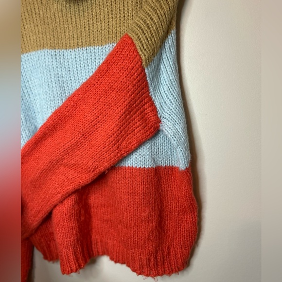Listicle Color Block Turtleneck Sweater Size Small - Picture 5 of 6